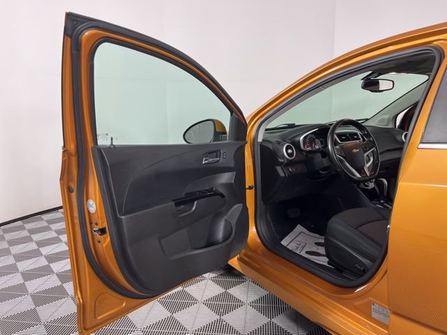 Used 2017 Chevrolet Sonic LT w/ Fun and Sun Package image 16