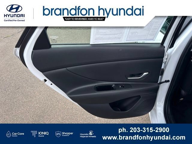Certified 2024 Hyundai Elantra SEL FWD image 10