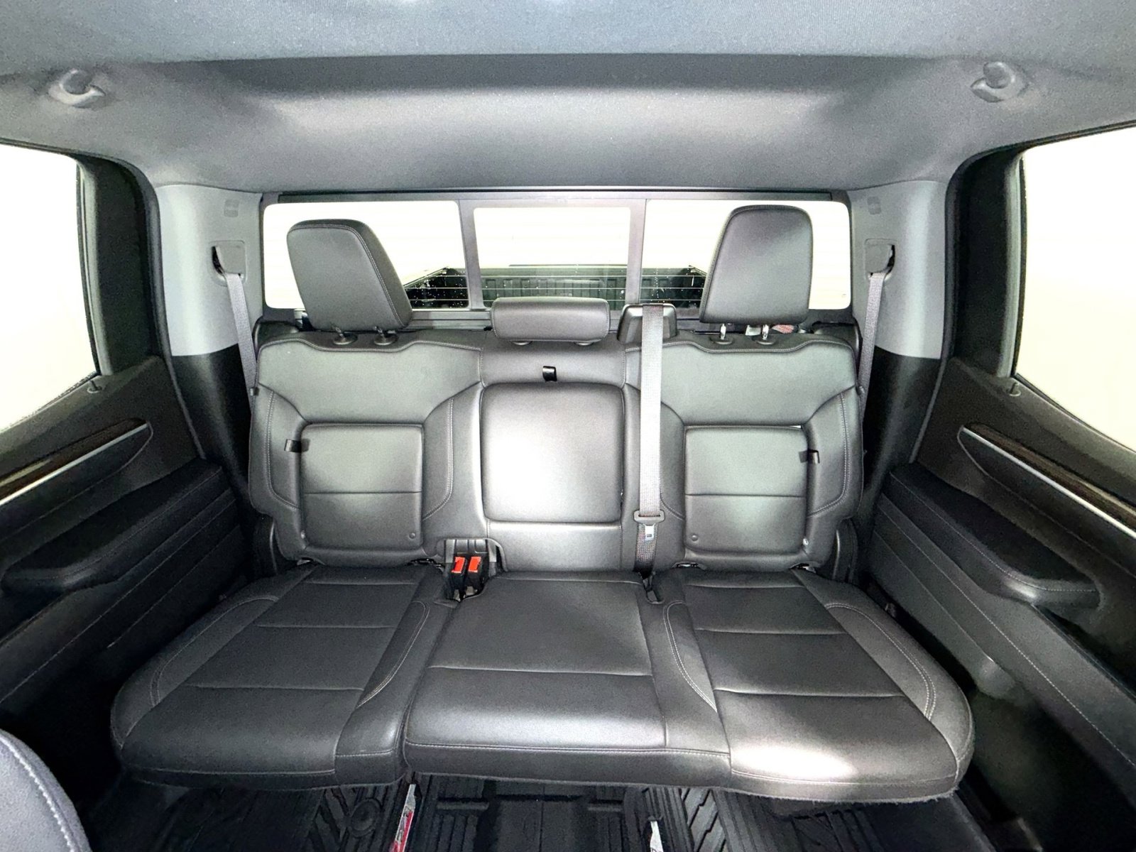 Used 2023 Chevrolet Silverado 1500 RST w/ Convenience Package II AWD/4WD image 25