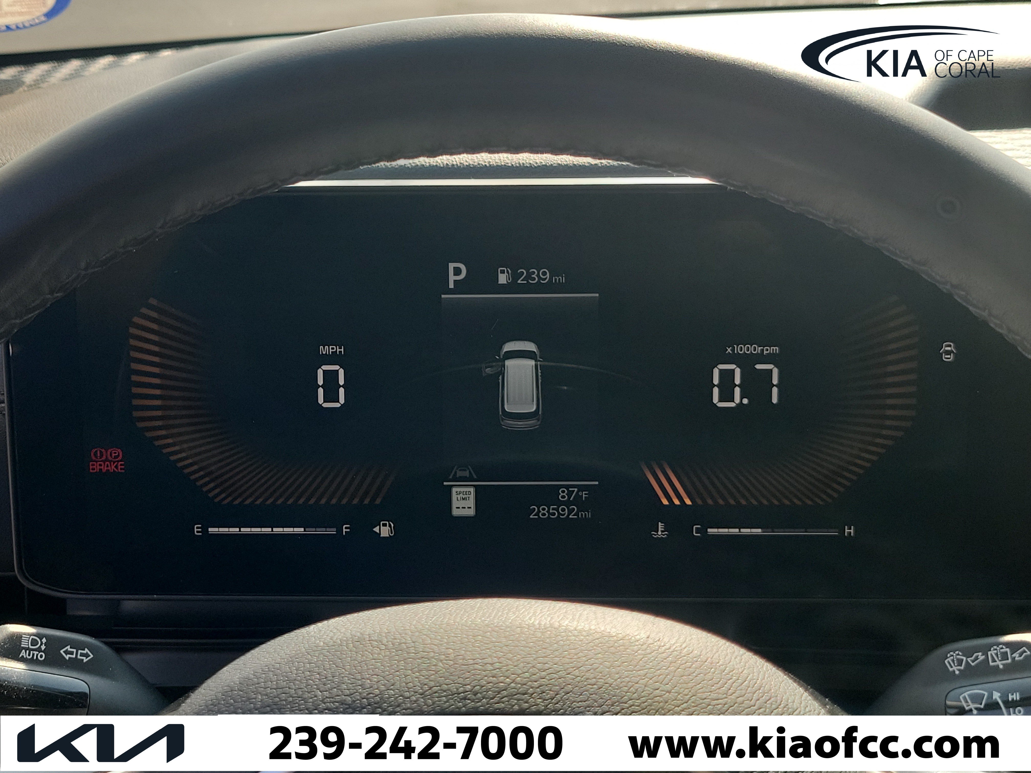 Certified 2025 Kia Carnival FWD image 26