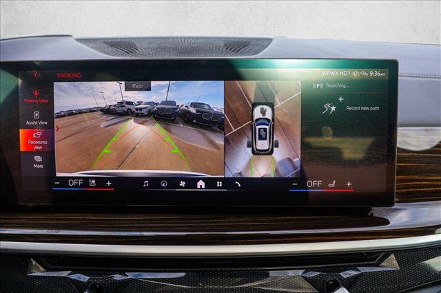 Used 2024 BMW X5 xDrive50e image 19