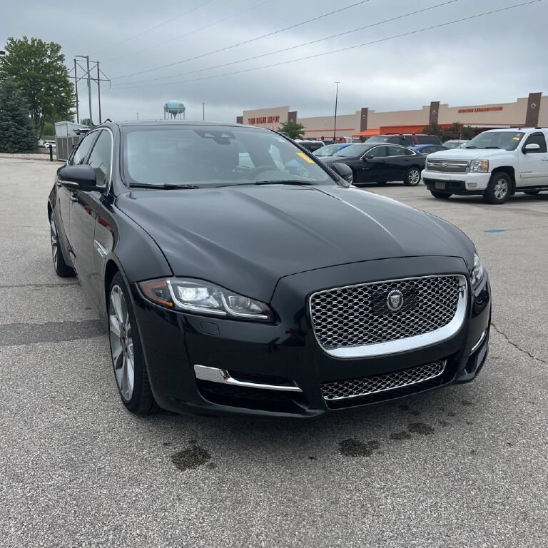 Used 2019 Jaguar XJ L Portfolio AWD/4WD video 1