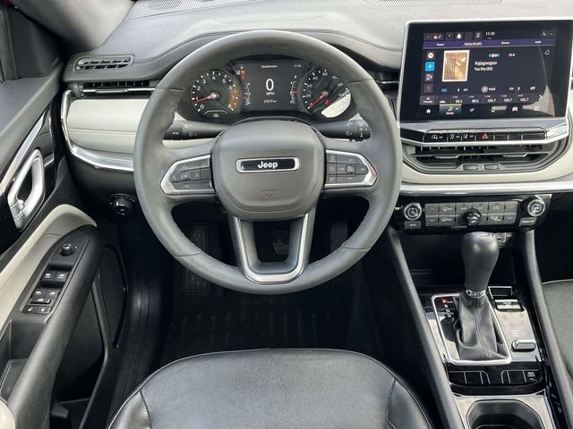 Used 2023 Jeep Compass Limited image 17