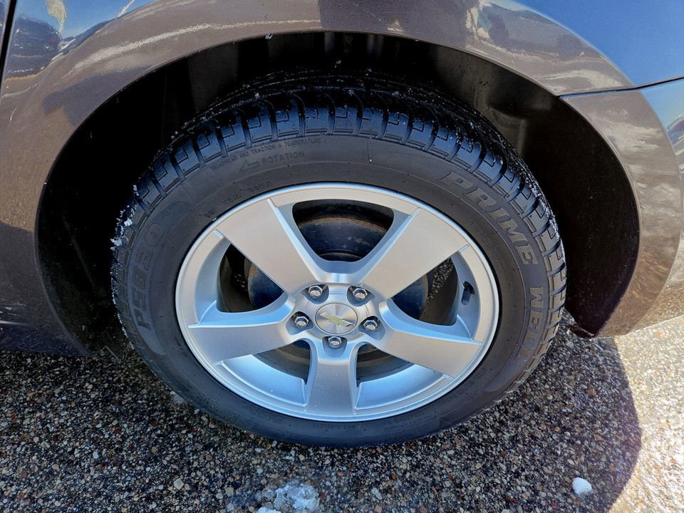 Used 2016 Chevrolet Cruze LT image 32