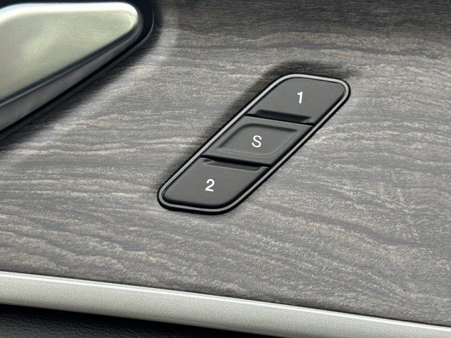 New 2025 Jeep Grand Cherokee Limited w/ Trailer Tow Package image 10