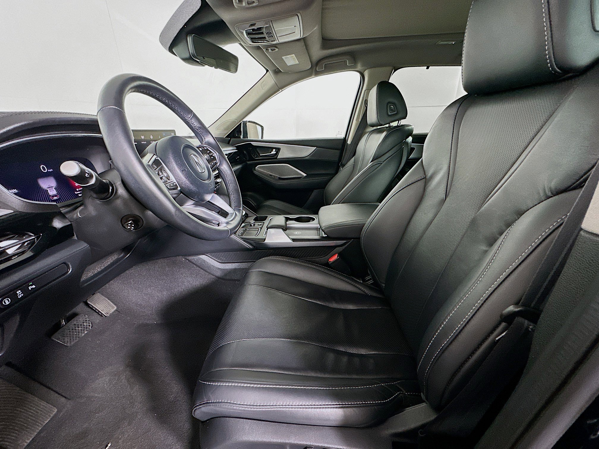 Used 2023 Acura MDX SH-AWD w/ Technology Package image 13