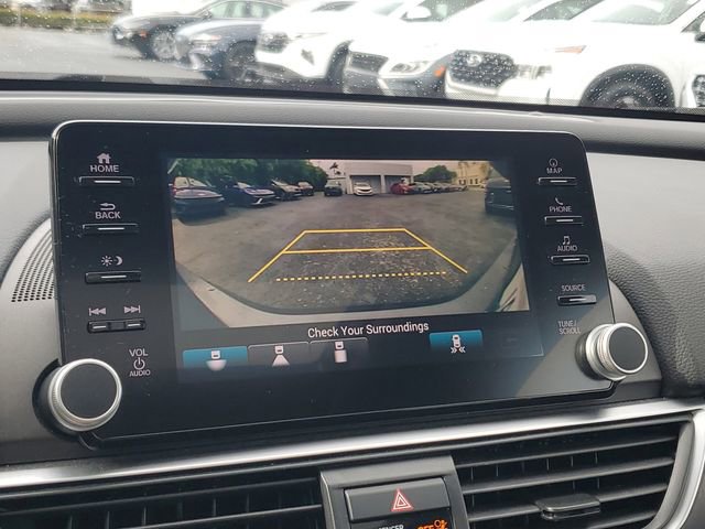 Used 2018 Honda Accord Touring image 19