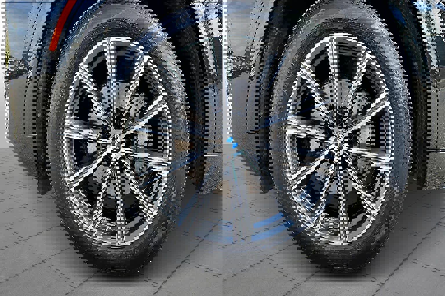 Used 2025 BMW X5 xDrive40i image 11