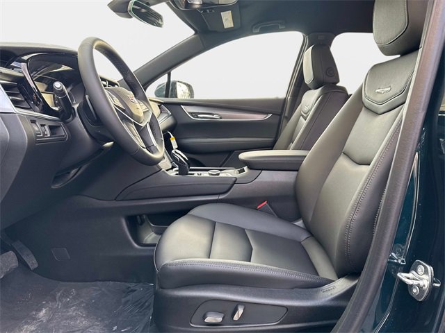 New 2026 Cadillac XT5 Luxury image 16