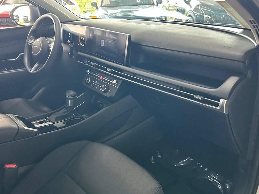 Used 2025 Hyundai Tucson SE FWD image 39