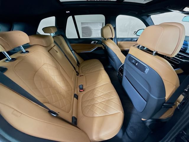 Used 2026 BMW X5 xDrive50e w/ M Sport Package AWD/4WD image 27