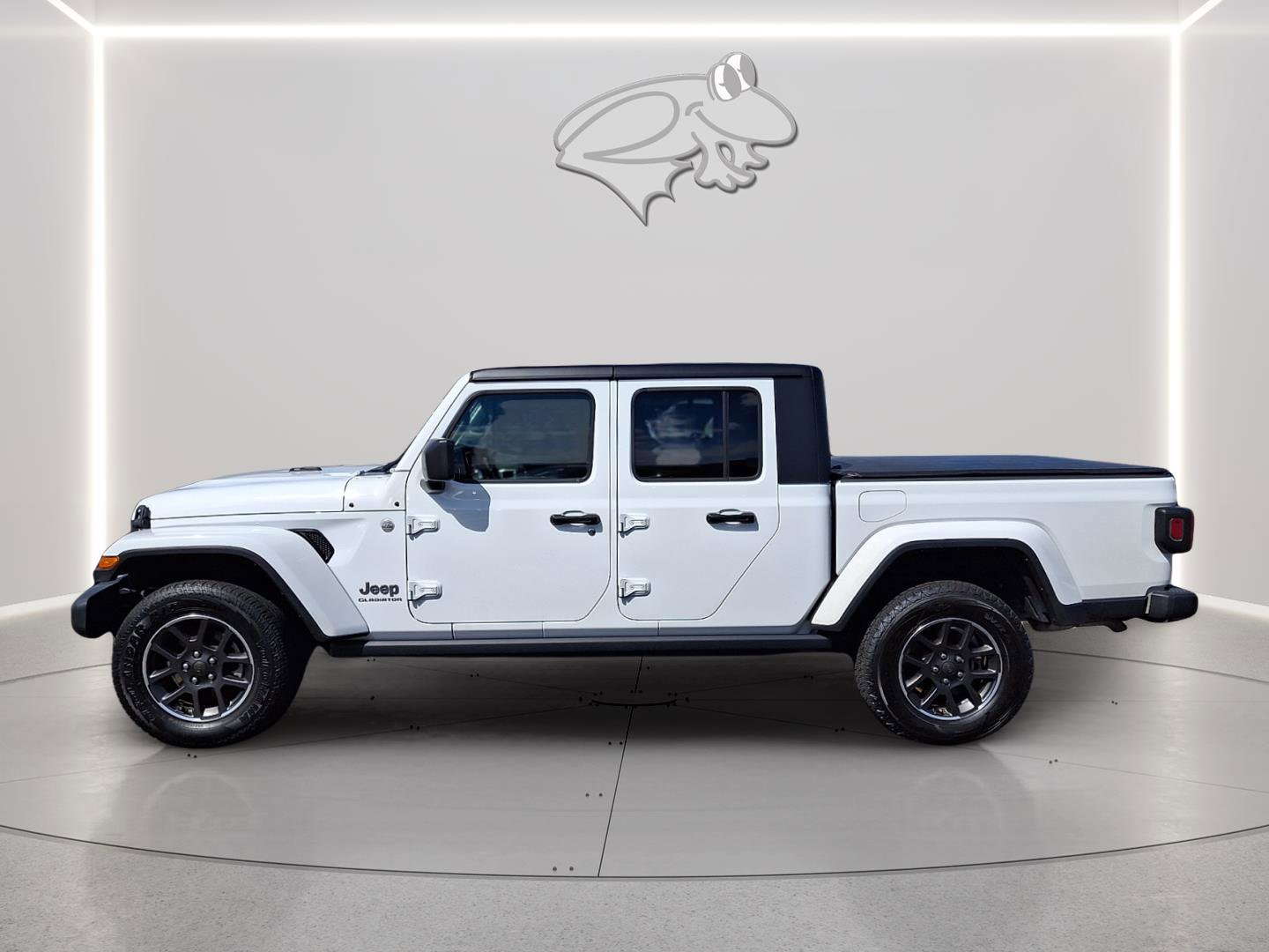 Used 2022 Jeep Gladiator Overland w/ Popular Equipment Package image 7