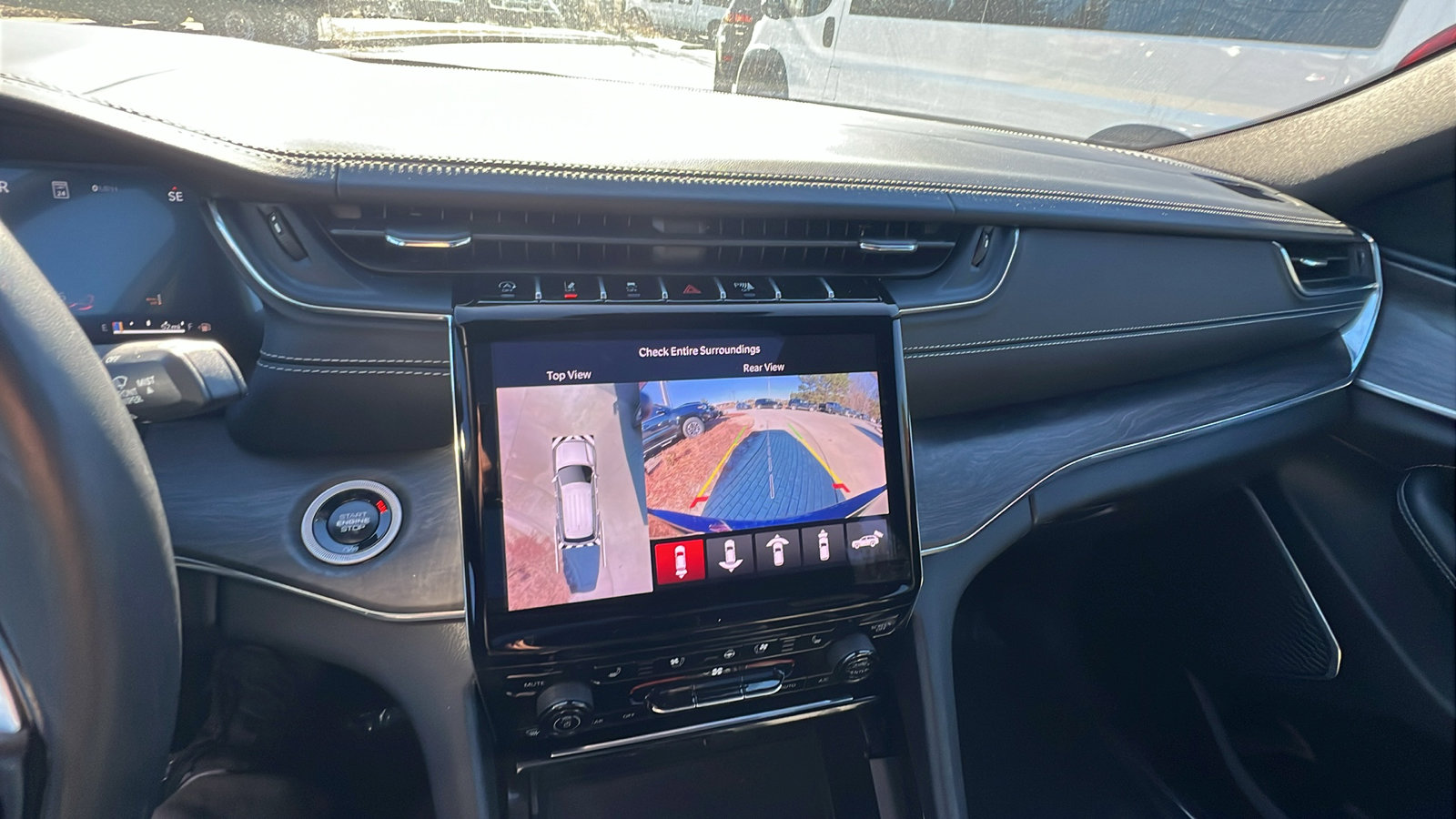 Used 2024 Jeep Grand Cherokee L Overland w/ Advanced Protech Group III image 38