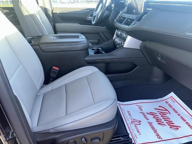 Certified 2023 GMC Yukon XL SLT AWD/4WD image 1
