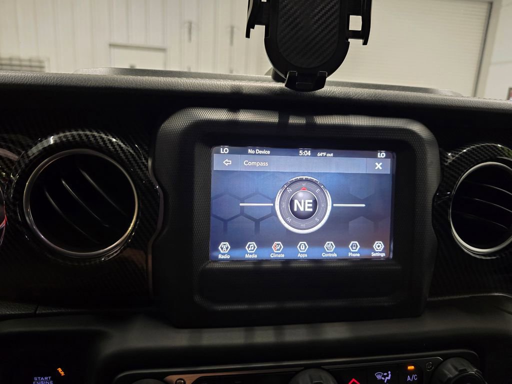 Certified 2018 Jeep Wrangler Unlimited Sahara image 25