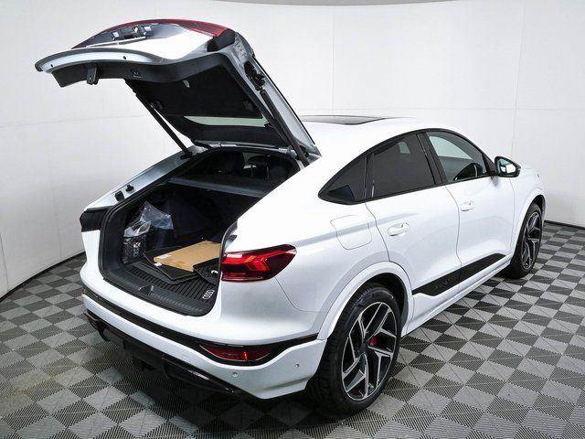 New 2027 Audi SQ6 e-tron Premium Plus AWD/4WD image 28
