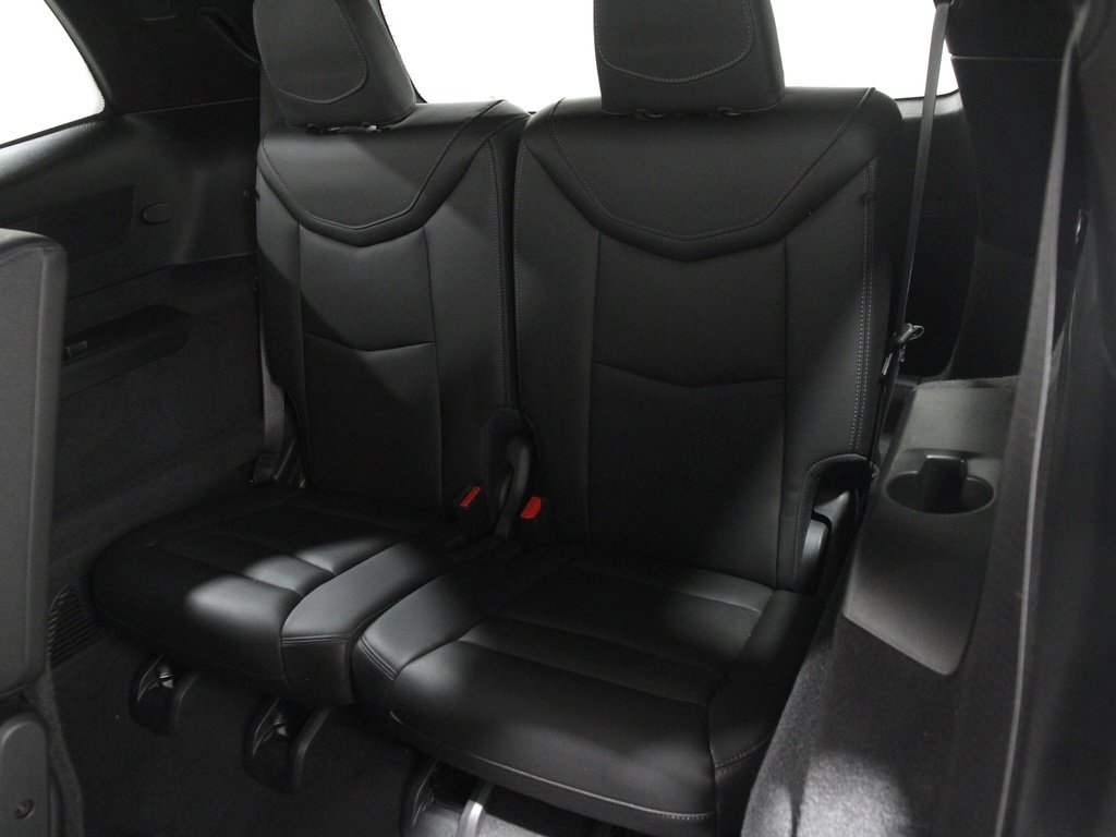 Used 2024 Cadillac XT6 Sport image 21