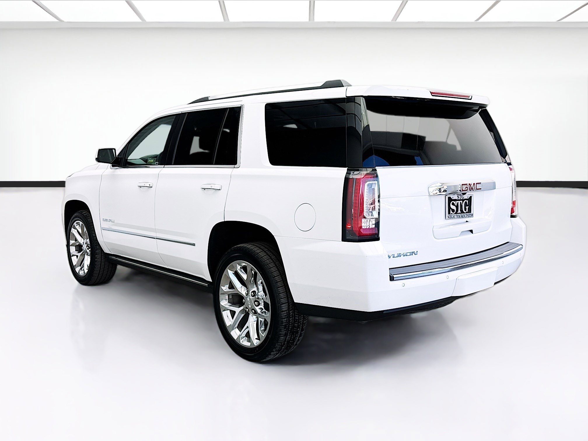 Used 2017 GMC Yukon Denali w/ Open Road Package image 6