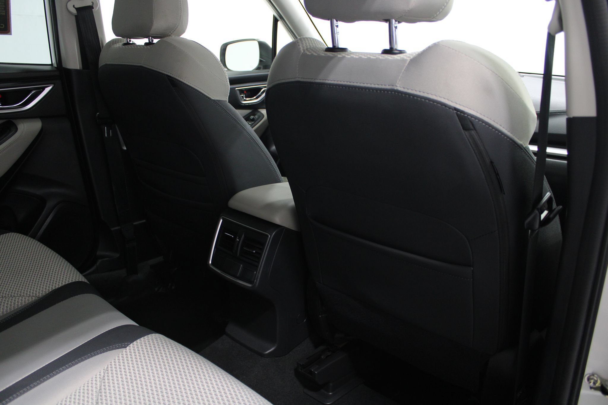 Used 2023 Subaru Forester Premium AWD/4WD image 23