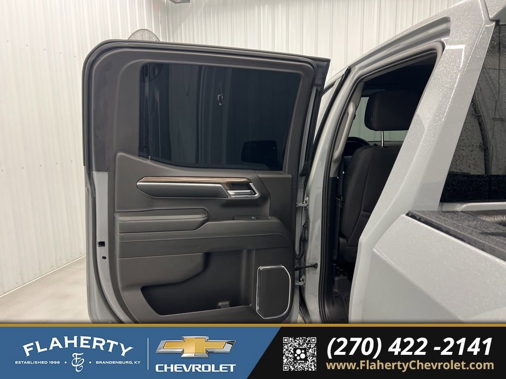 Used 2024 Chevrolet Silverado 1500 LT AWD/4WD image 10