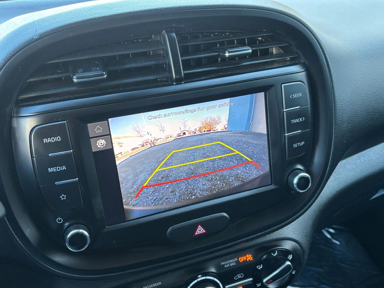 Used 2025 Kia Soul LX w/ LX Technology Package image 17