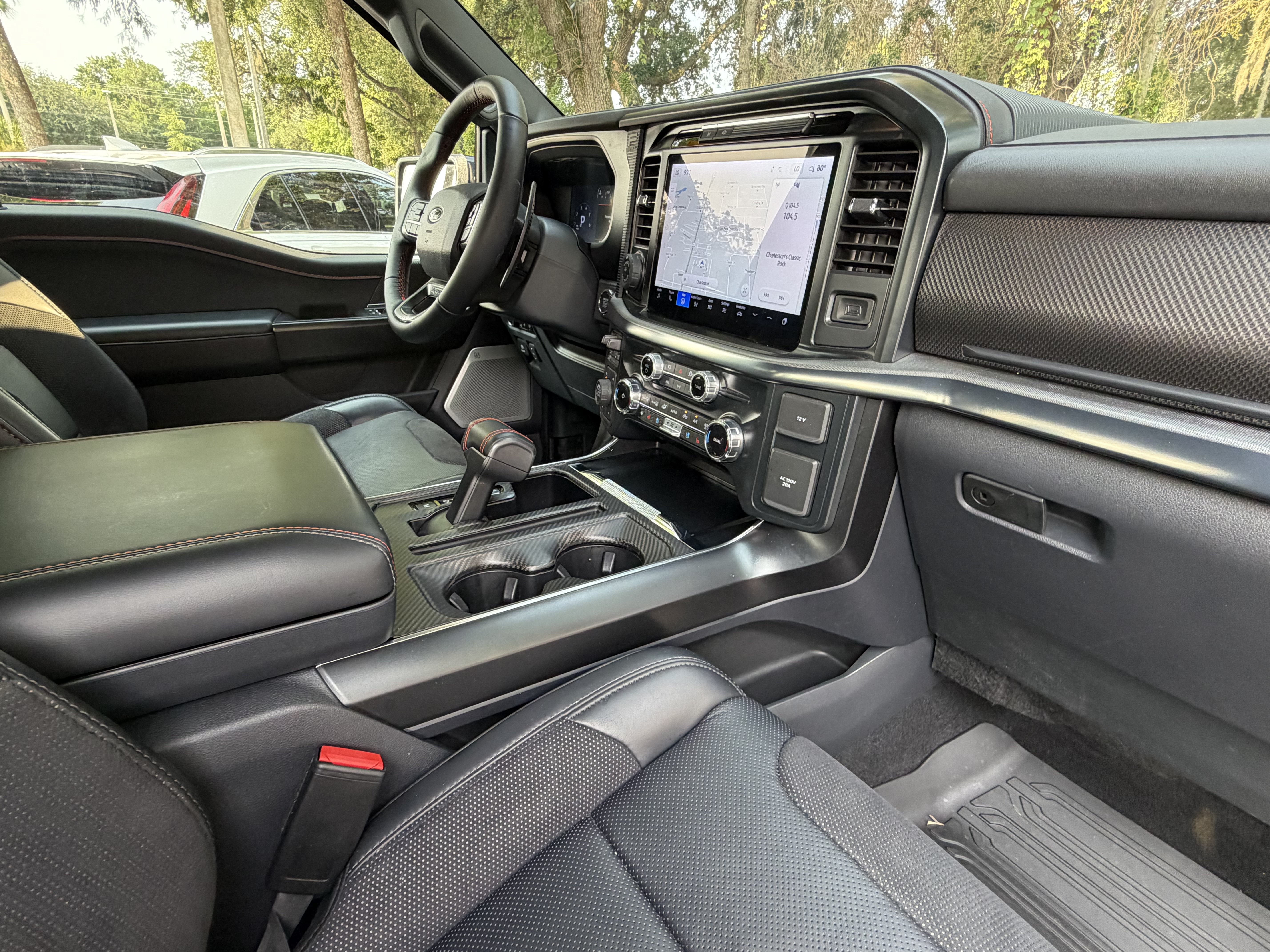 Used 2025 Ford F150 Raptor AWD/4WD image 46