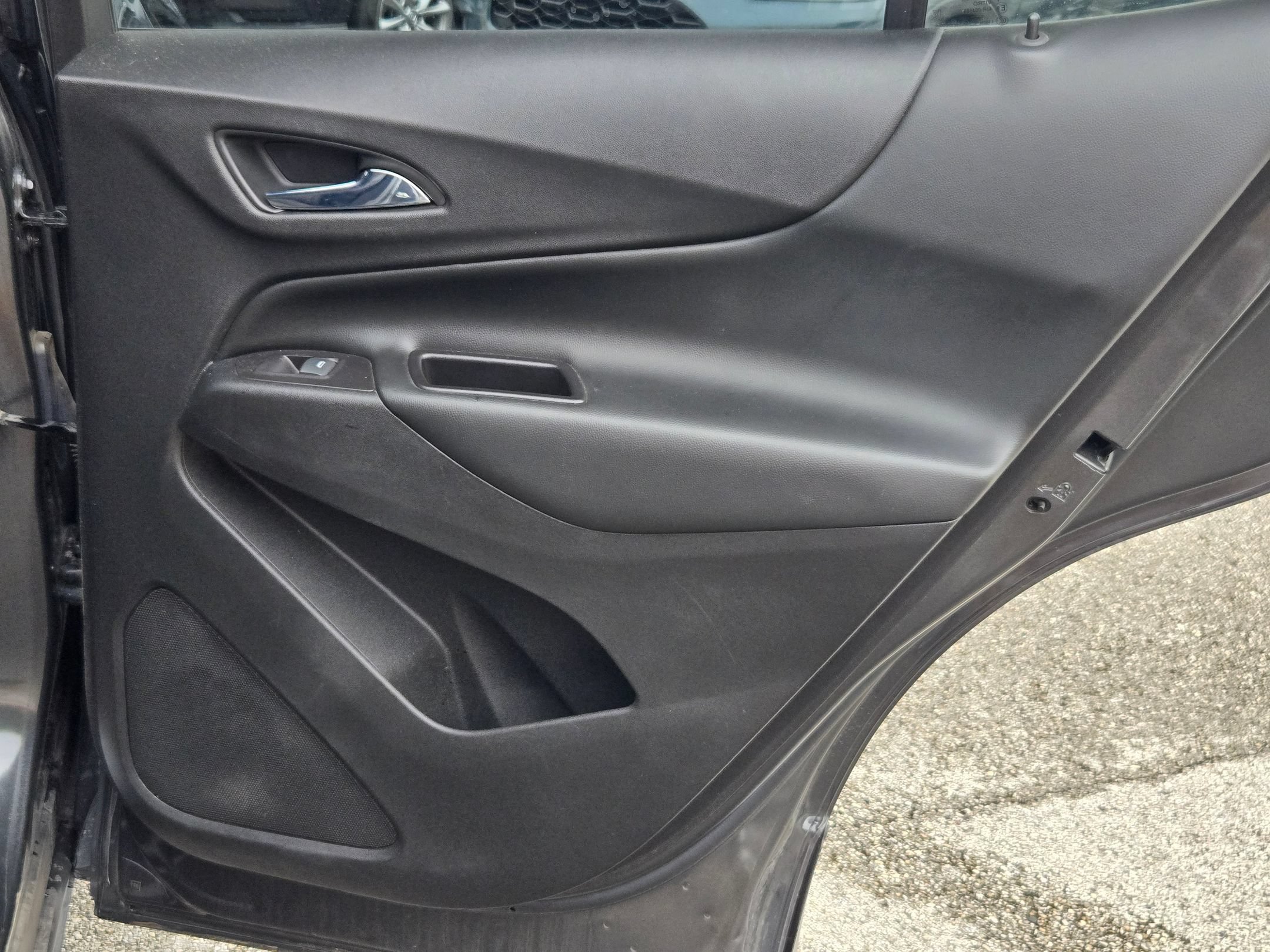 Used 2019 Chevrolet Equinox LT FWD image 23