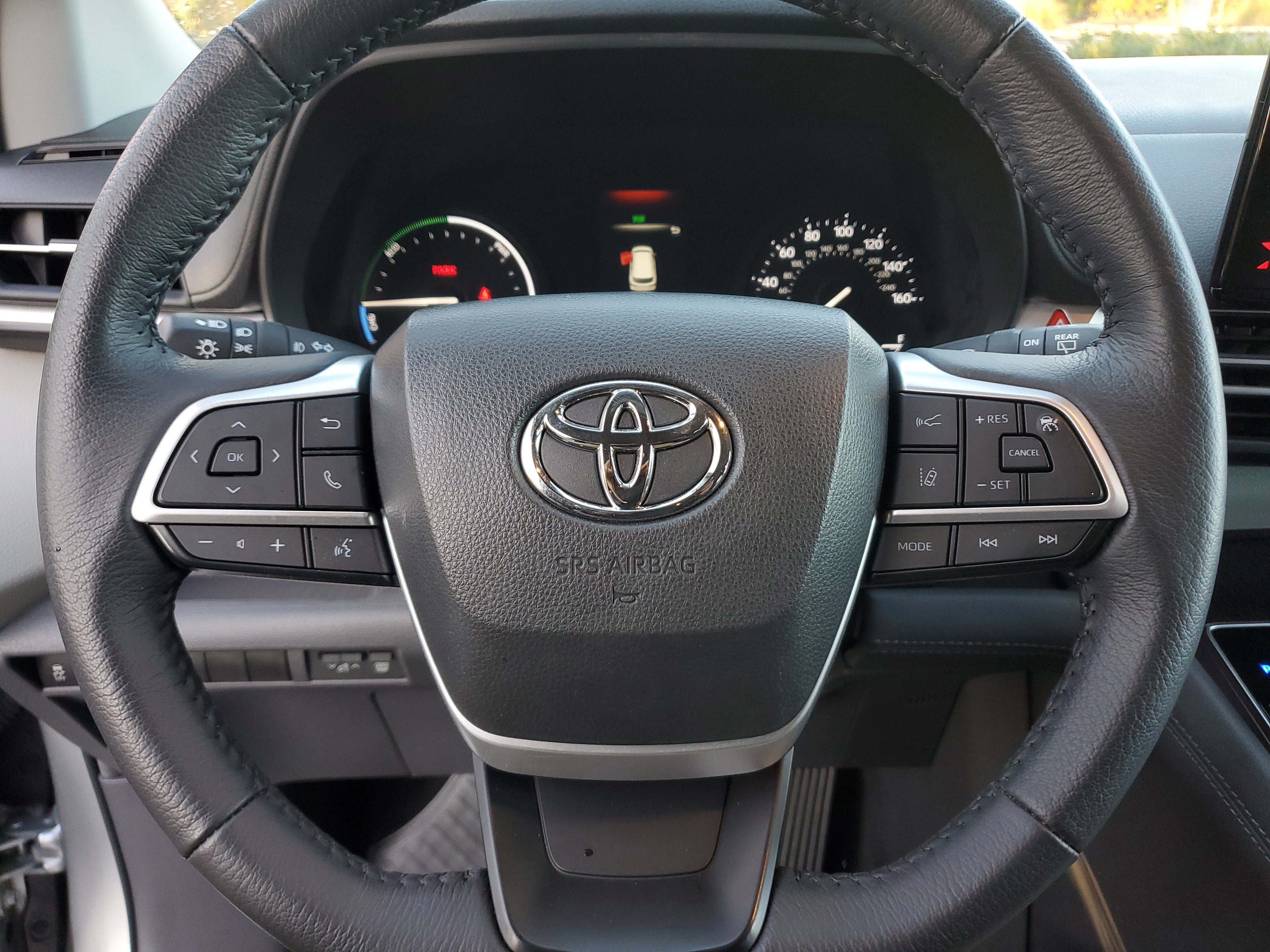 Used 2024 Toyota Sienna XLE image 21