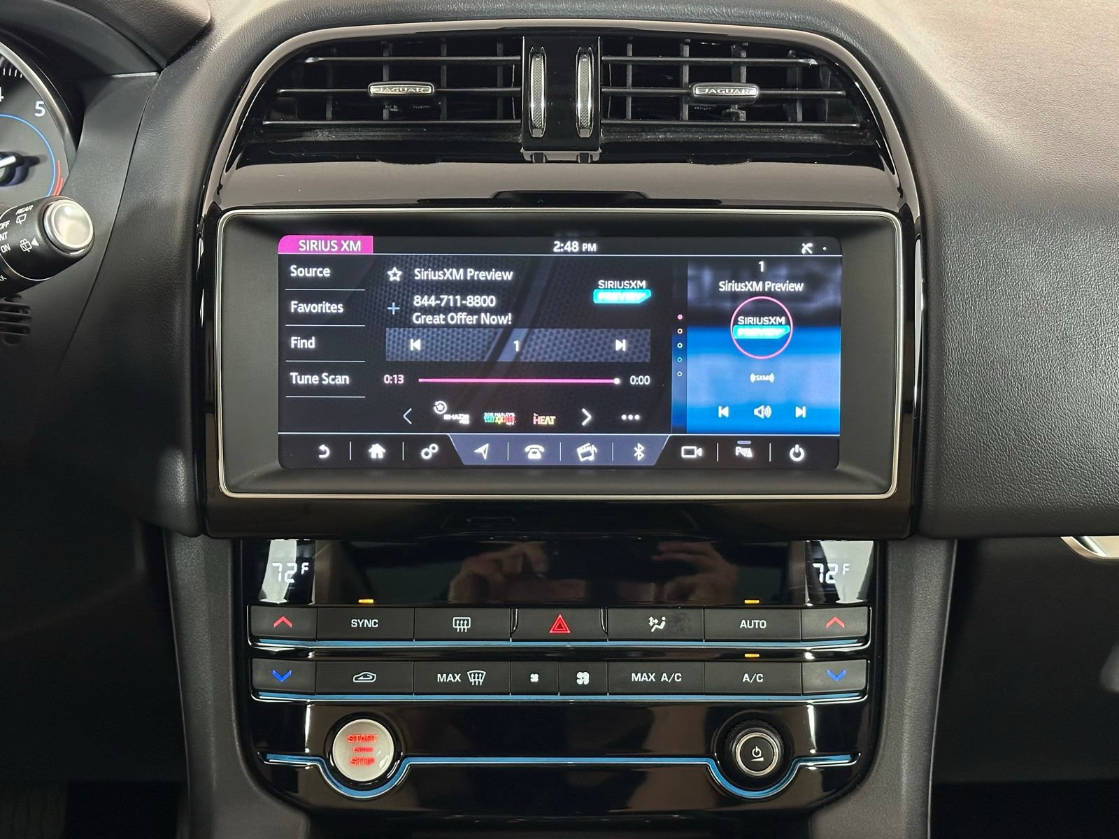Used 2020 Jaguar F-PACE Premium AWD/4WD image 16