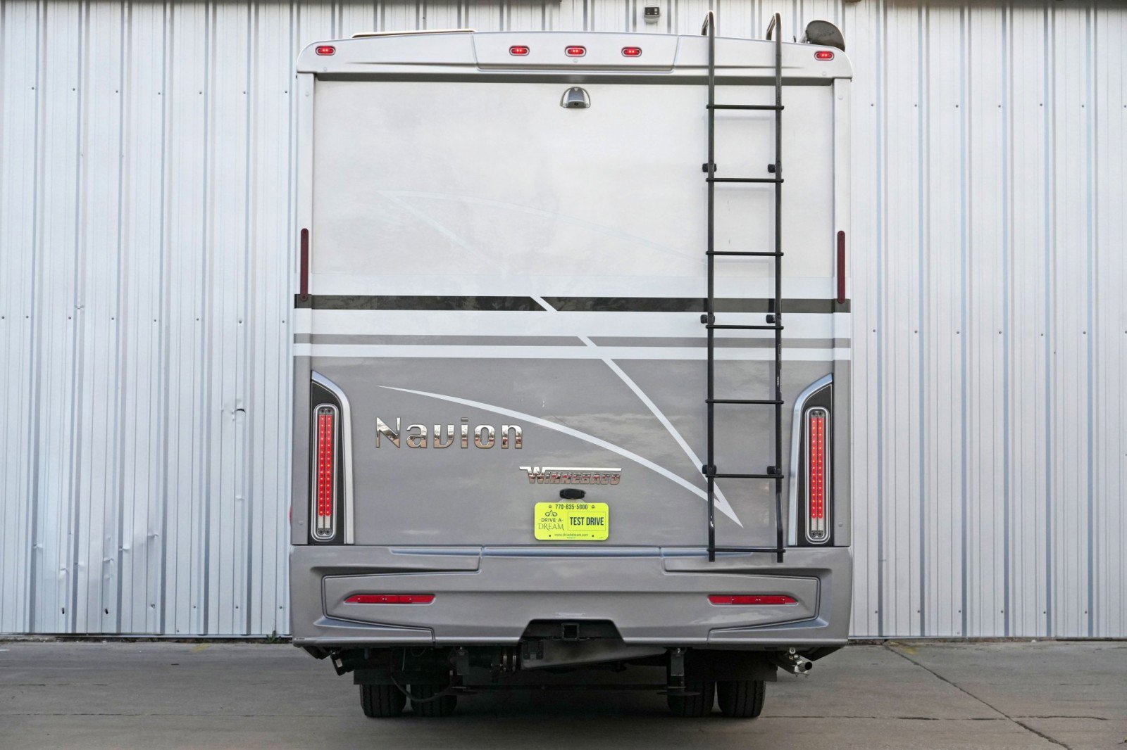 Used 2021 Mercedes-Benz Sprinter 3500 w/ Acoustic Package image 44