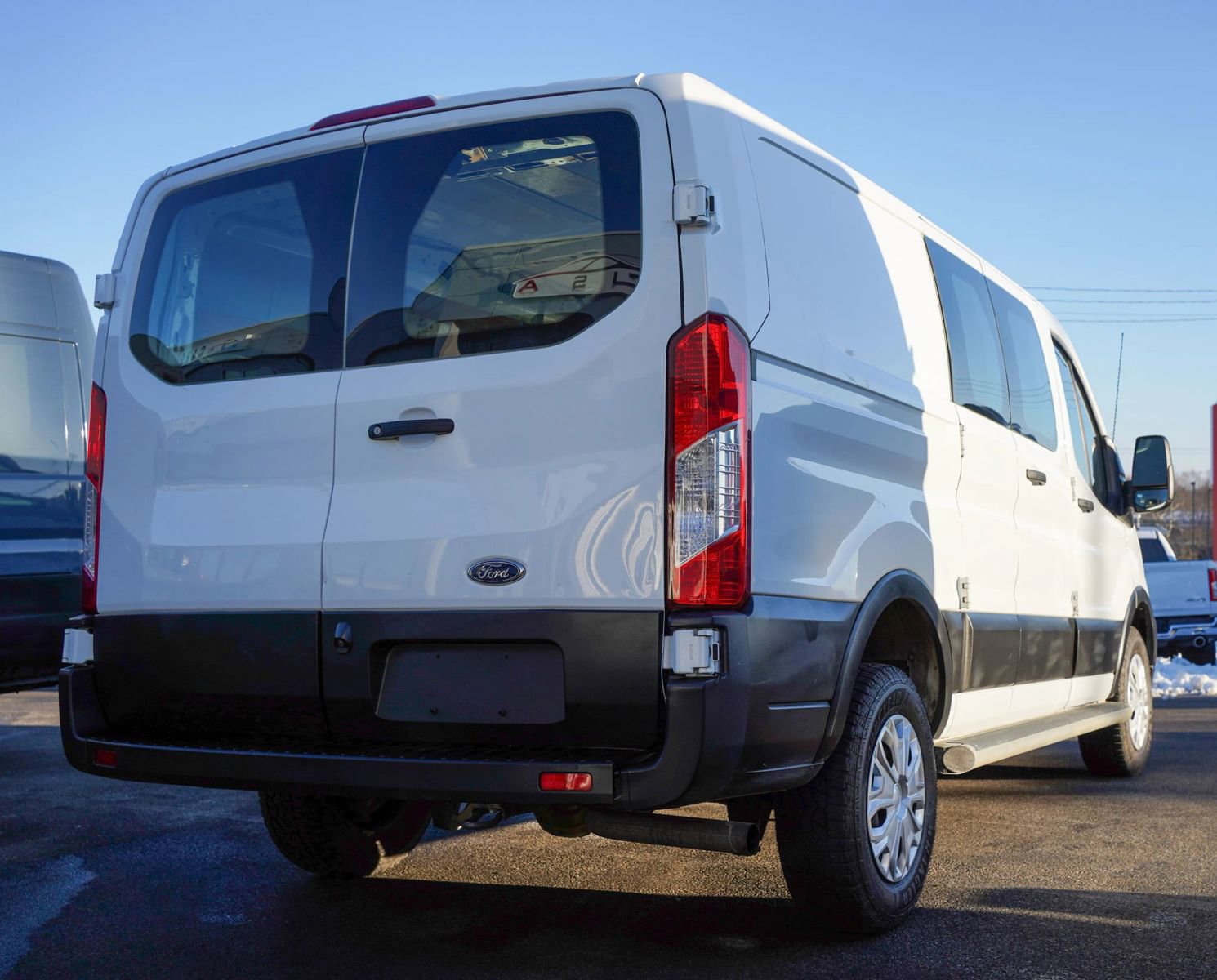 Used 2020 Ford Transit 250 Low Roof w/ Exterior Upgrade Package RWD image 22