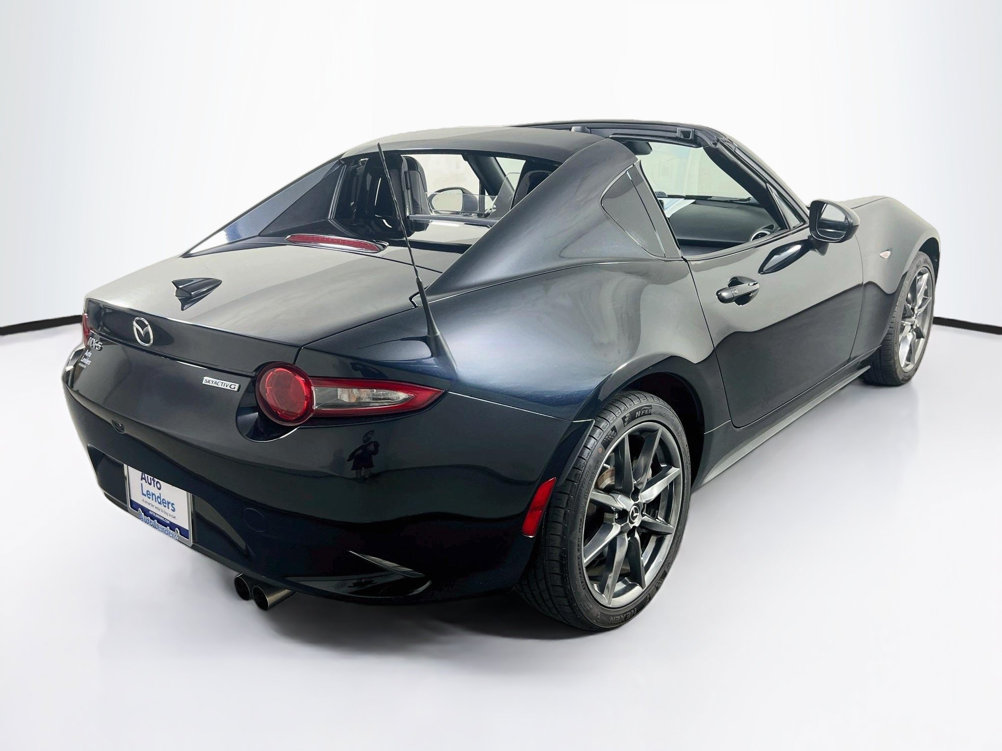 Used 2020 MAZDA MX-5 Miata RF Grand Touring RWD image 5