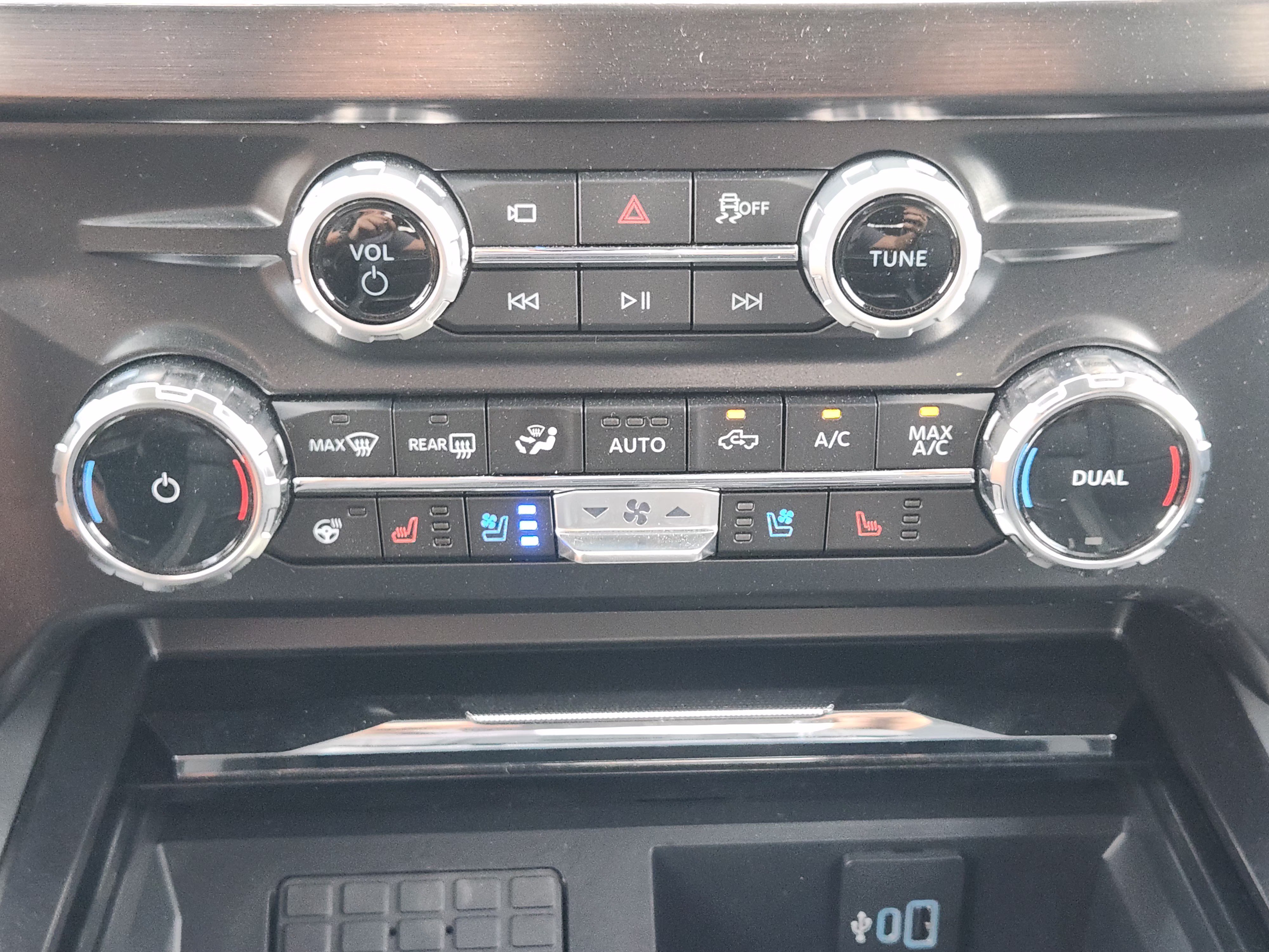 New 2026 Ford F350 Lariat AWD/4WD image 12