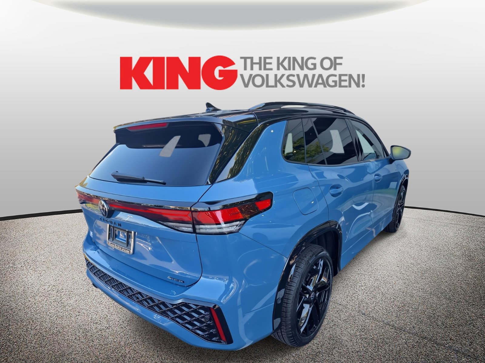 New 2025 Volkswagen Tiguan SE R-Line image 7
