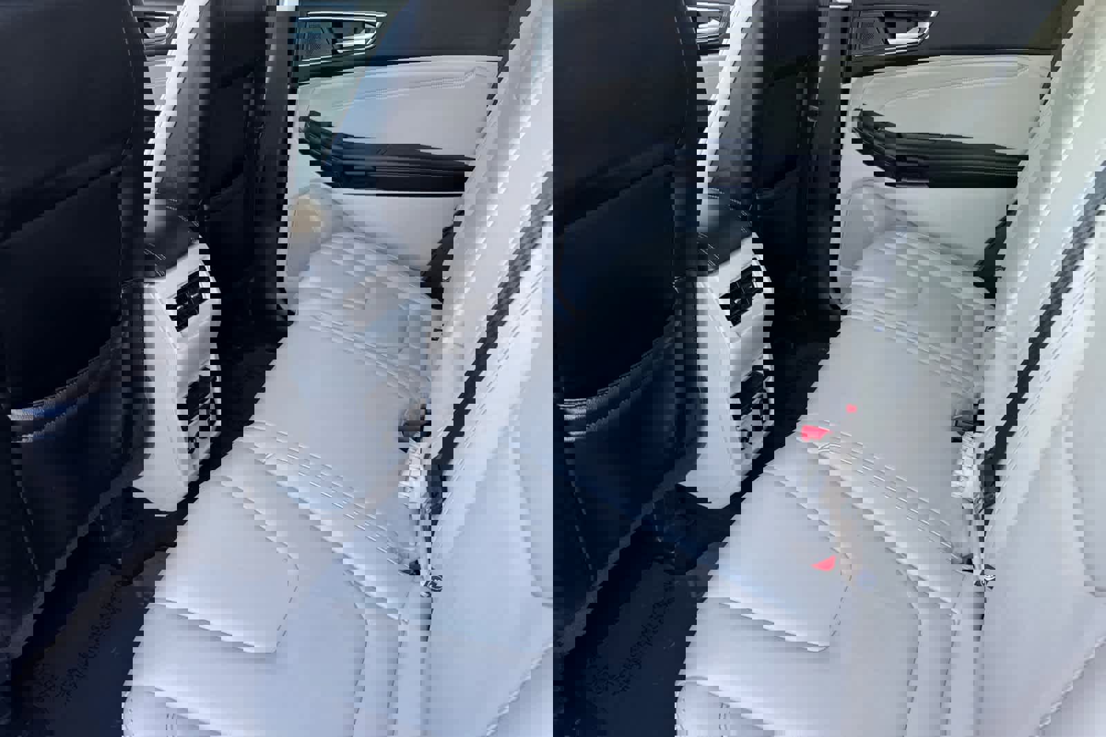 Used 2021 Ford Edge Titanium w/ Cargo Accessory Package image 4