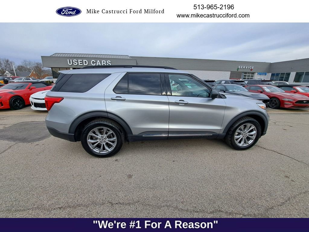 Used 2020 Ford Explorer XLT w/ Equipment Group 202A image 6