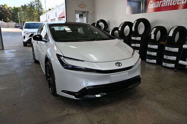 New 2026 Toyota Prius Plug-In Hybrid image 3
