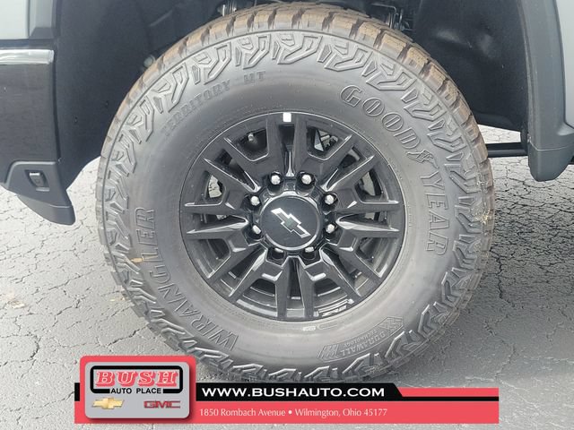 New 2026 Chevrolet Silverado 2500 ZR2 AWD/4WD image 5