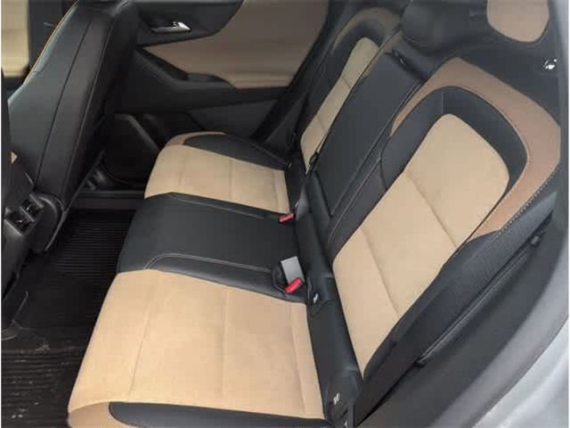 New 2026 Chevrolet Equinox ACTIV w/ LPO, Floor Liner Package AWD/4WD image 25