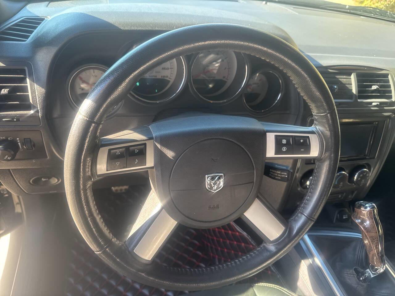 Used 2009 Dodge Challenger SRT8 w/ SRT Option Group II RWD image 14