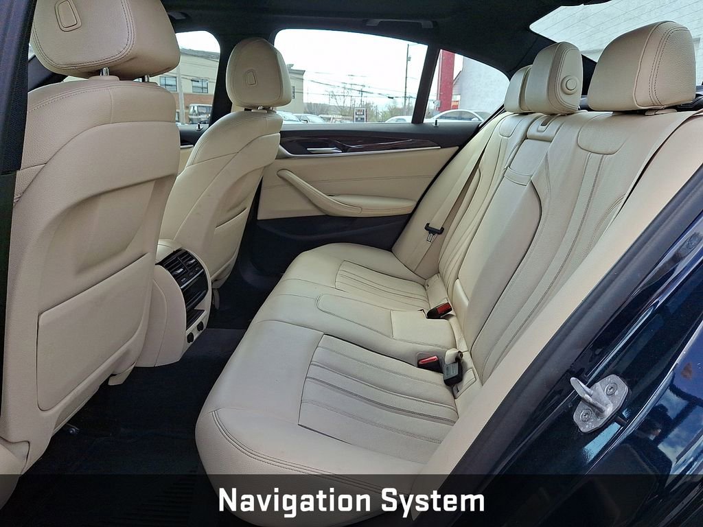 Used 2018 BMW 530i xDrive AWD/4WD image 11