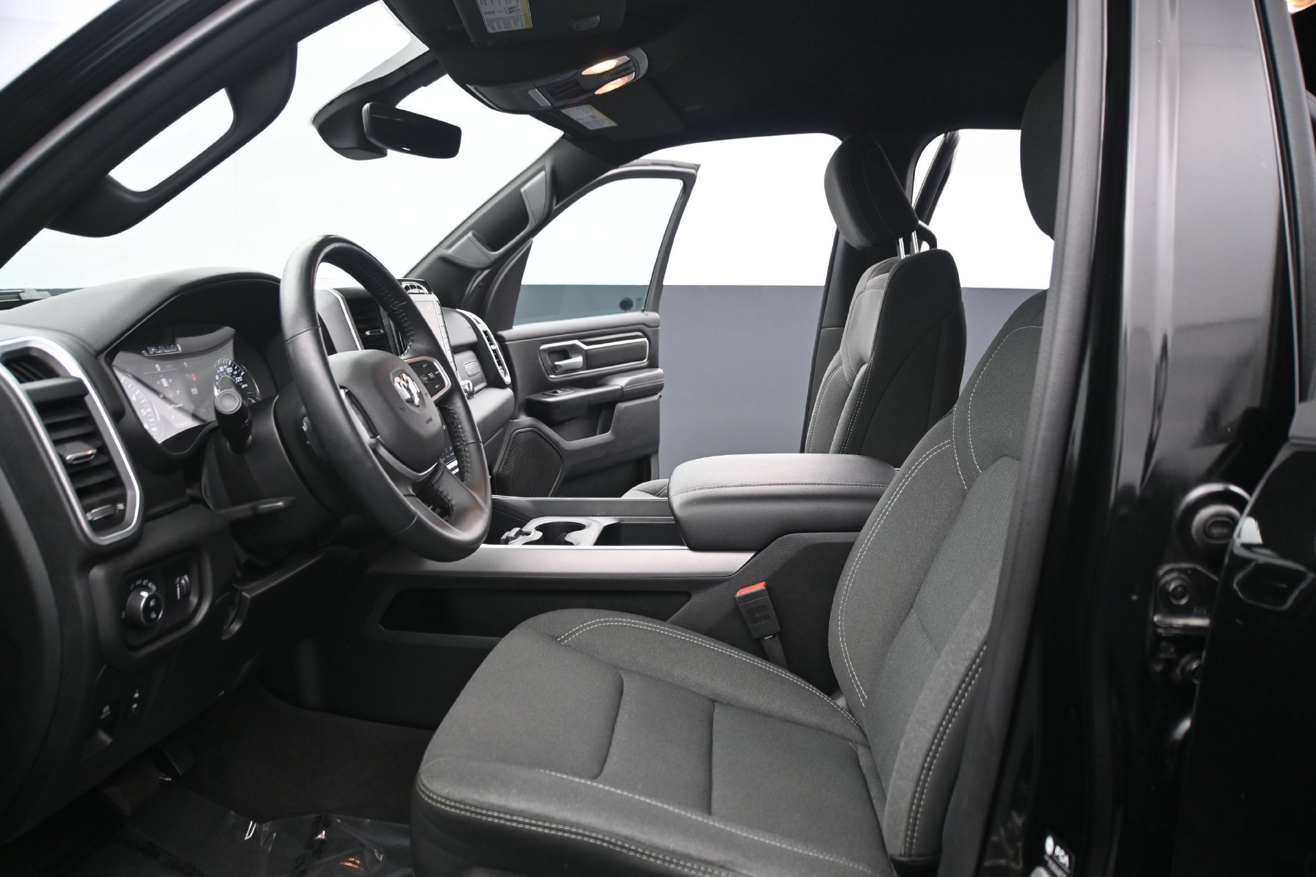 Used 2023 RAM 1500 Big Horn AWD/4WD image 19