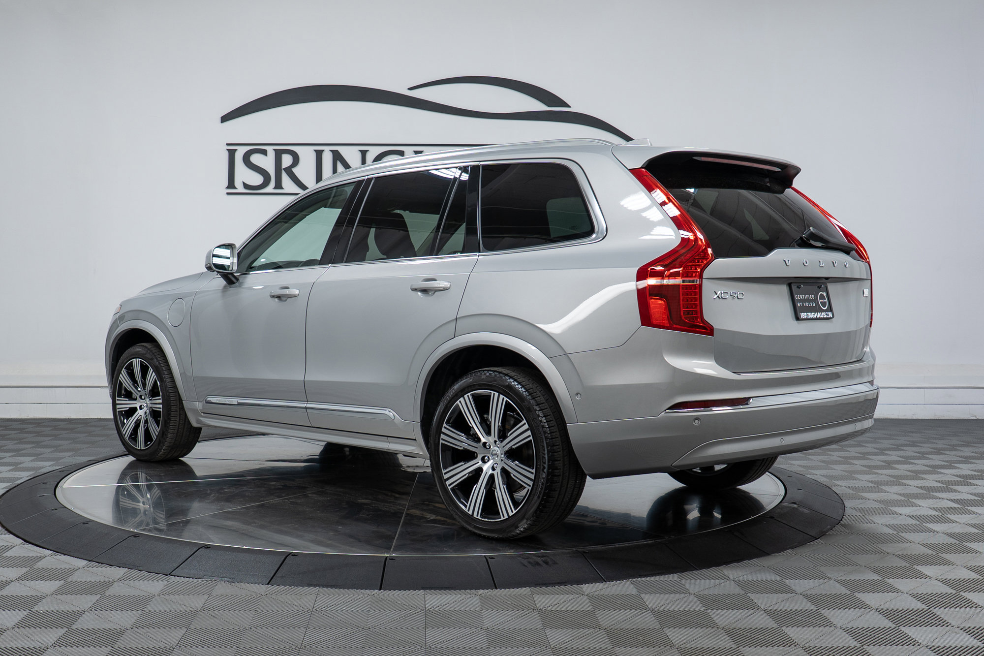 Used 2024 Volvo XC90 T8 Plus w/ Protection Package Premier image 7