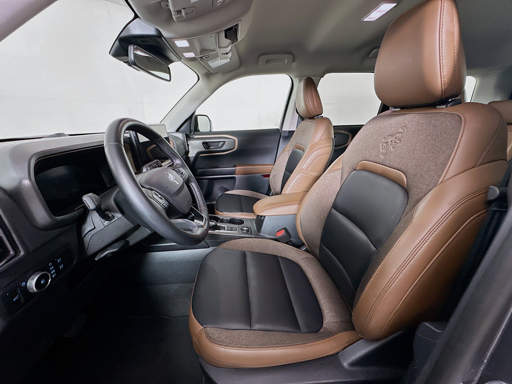 Used 2025 Ford Bronco Sport Outer Banks AWD/4WD image 13