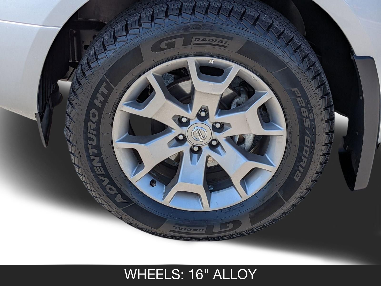 Used 2020 Nissan Frontier SV image 11