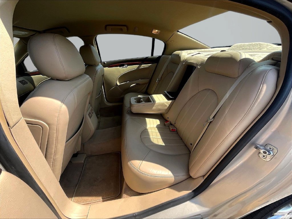 Used 2008 Buick Lucerne CXL w/ Driver Confidence Package FWD image 24