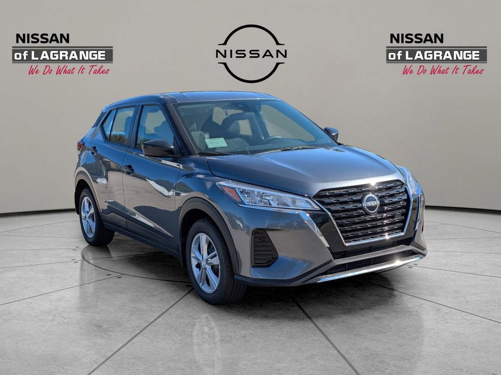 New 2025 Nissan Kicks Play S image 3