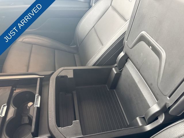 Used 2024 GMC Yukon Denali w/ Advanced Technology Package image 21