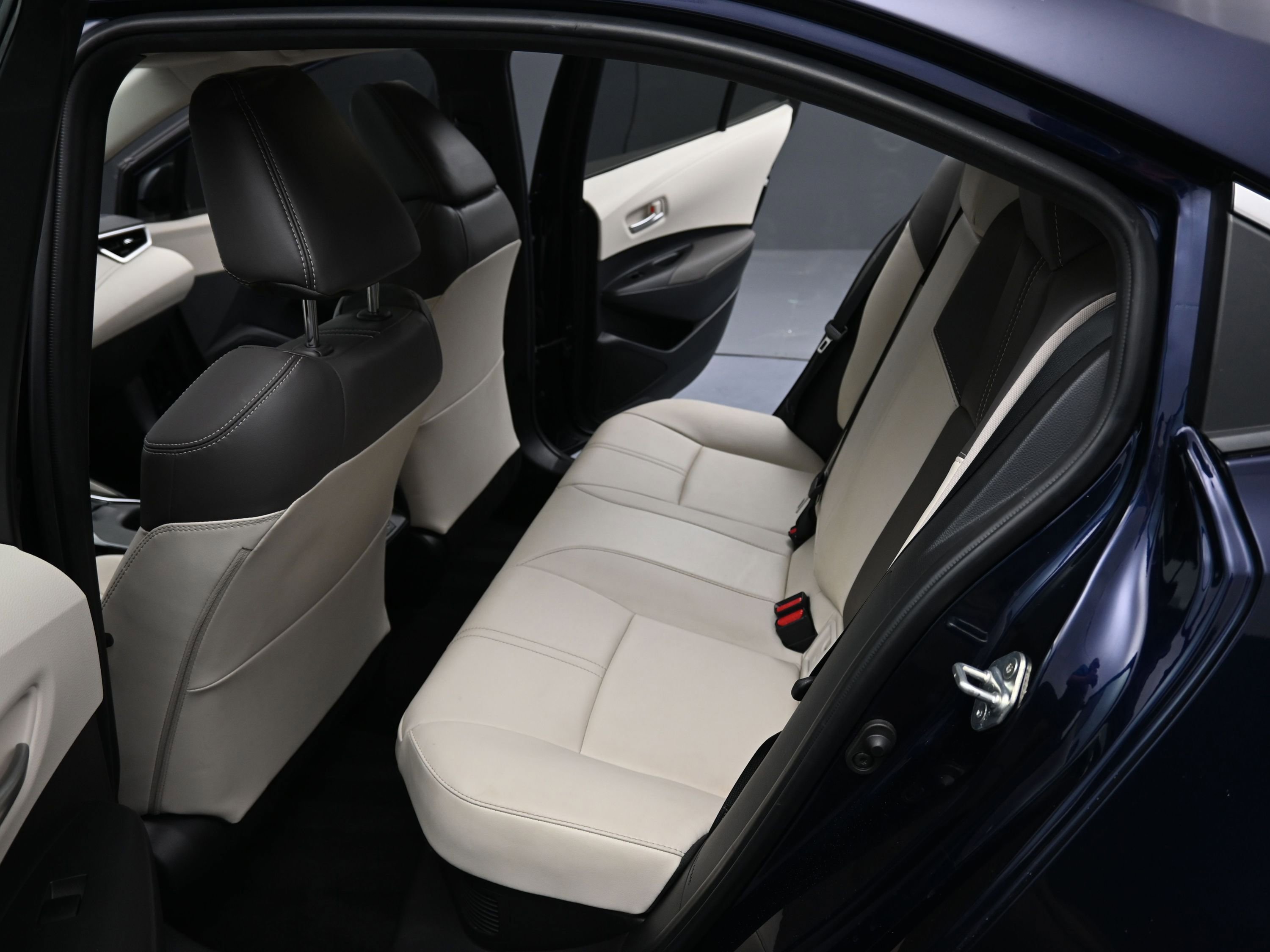 Certified 2024 Toyota Corolla XLE image 16