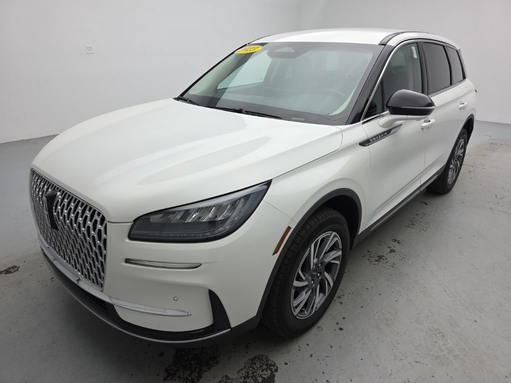 Used 2023 Lincoln Corsair AWD w/ Equipment Group 101A image 5